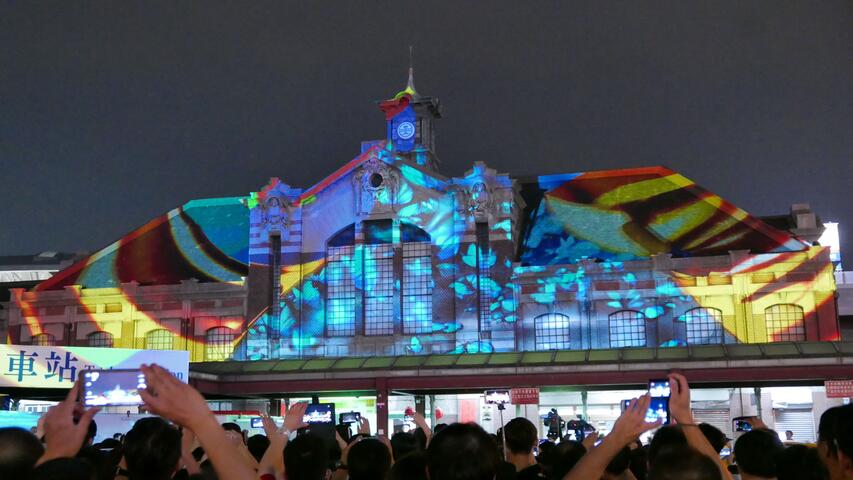 台中光影藝術節今晚登場 全台首次火車站3D光雕秀璀璨呈現