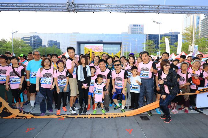 岱宇台中国际马拉松开跑 林市长赞跑出台中的美好未来