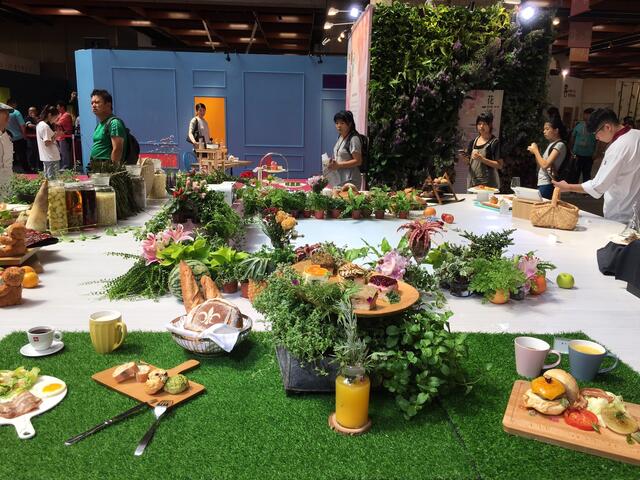 台灣美食展台中在地食材料理結合花草佈置 展現多重感官饗宴