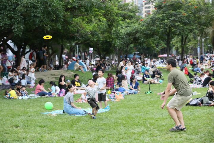 台中市擁有大片綠地 吸引民眾遊憩野餐