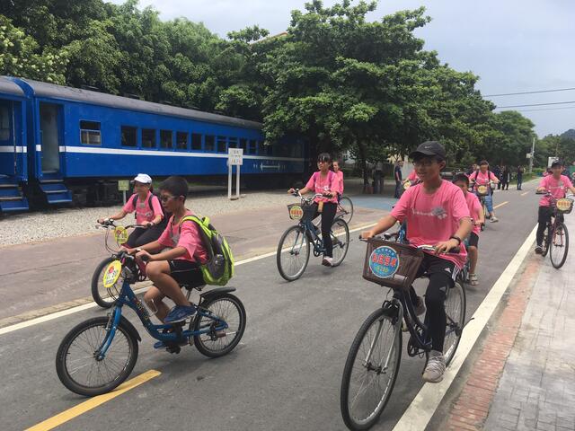 透過騎鐵馬方式-深入休閒農業景點進行小旅行