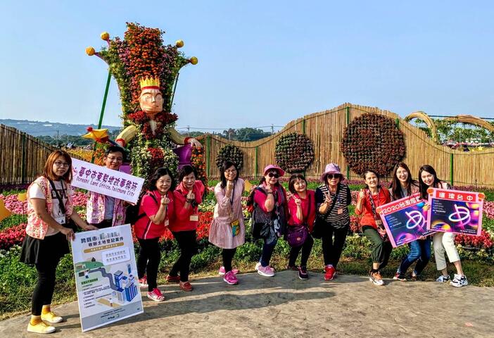 花仙子-穿梭新社花海-快闪力推台湾灯会