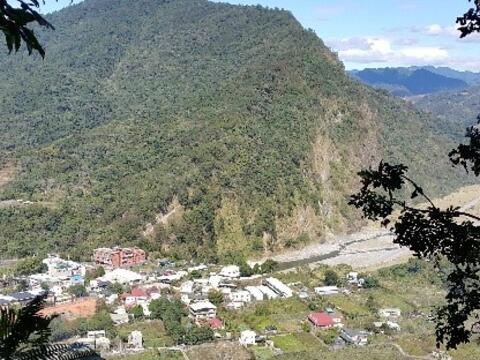 雙崎部落埋伏坪登山步道可一覽大安溪美景-觀旅局提供