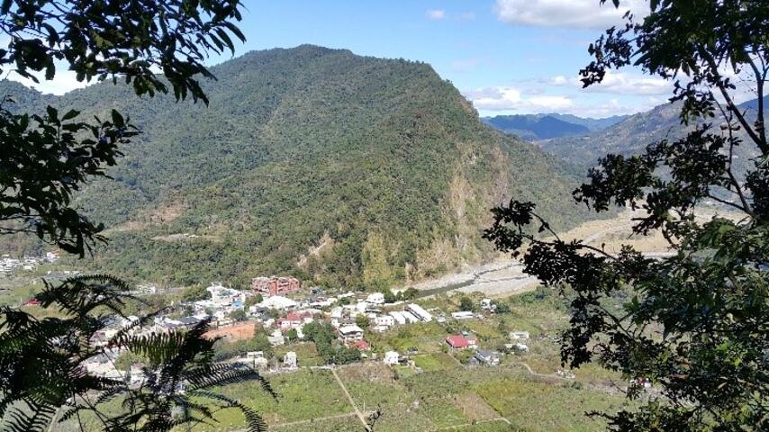 雙崎部落埋伏坪登山步道可一覽大安溪美景-觀旅局提供