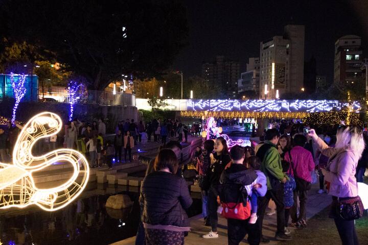 元旦展期最後一天-民眾把握機會參觀