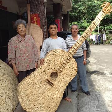 和平燈區的竹編工藝由竹藝大師許發成製作