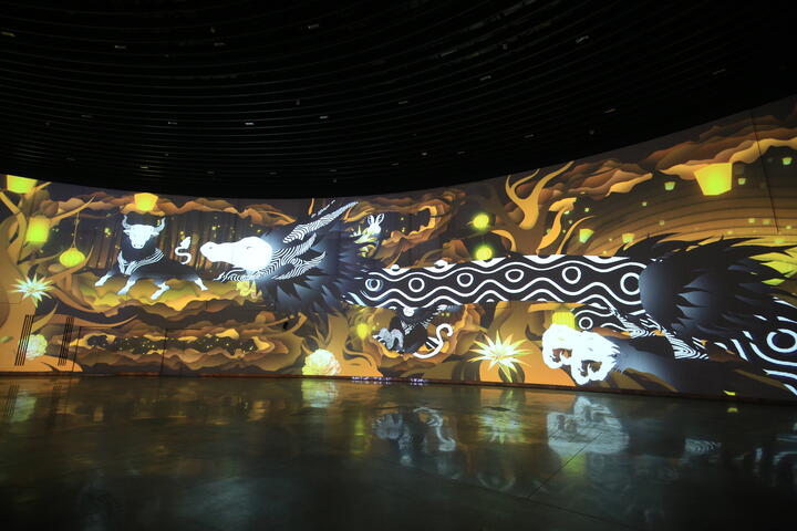台灣燈會「環·台中光影燈區」 360度光雕秀震撼十足