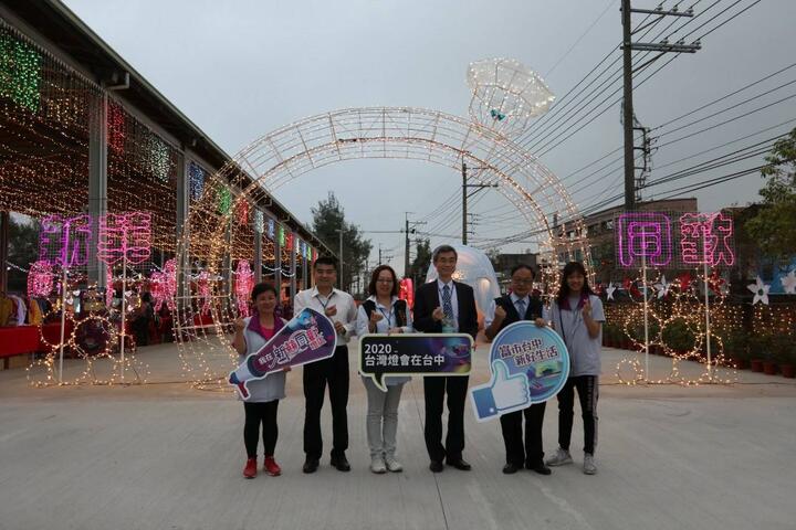 移民署參訪台灣燈會 肯定「新囍同歡」展現新住民原動力