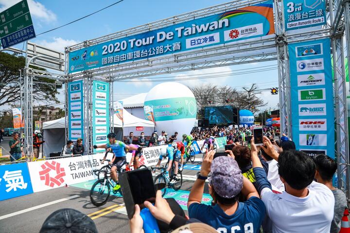 2020國際自由車環台賽浪漫台3線站-選手衝刺終點