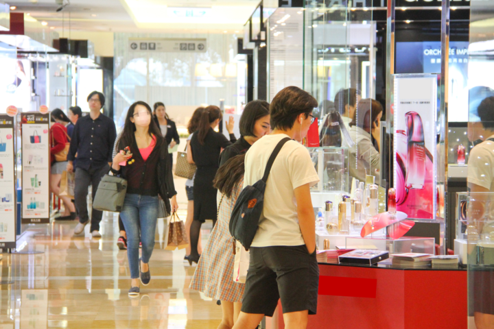 聰明消費的小資女經濟-成功帶動購物熱潮