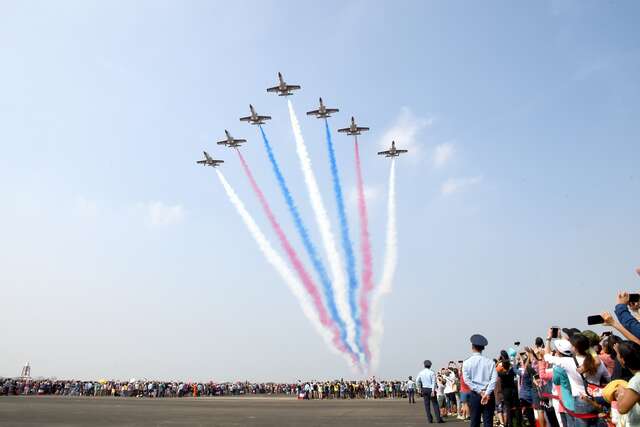 空軍戰機展雄風-中市清泉崗航空嘉年華8月12日盛大登場-資料照片