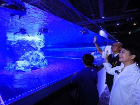 市長與議長視察台中海洋館-3