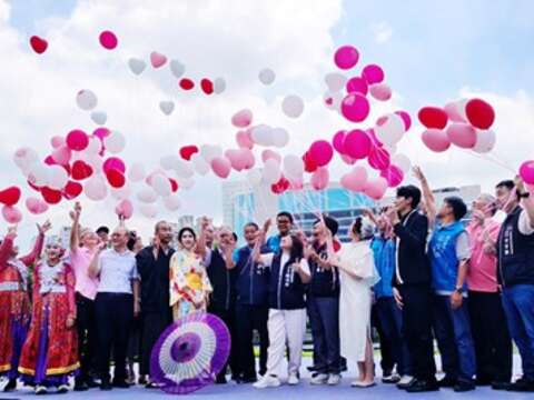 局長攜手長官貴賓一同啟動儀式