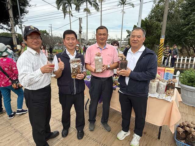 百菇莊帶來可愛又有趣的菇蕈太空包_0