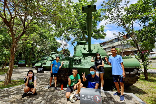 潭雅神绿园道-战车公园_0