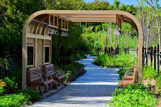 后里泰安周边景观设施改善工程-火车造型休憩花架_0