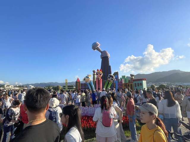 花毯節再創人潮高峰_0