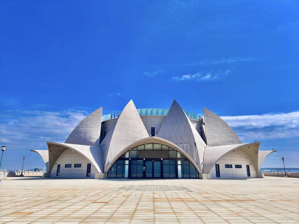 大安港媽祖文化園區基座外觀以白海豚環繞媽祖為意象打造_0