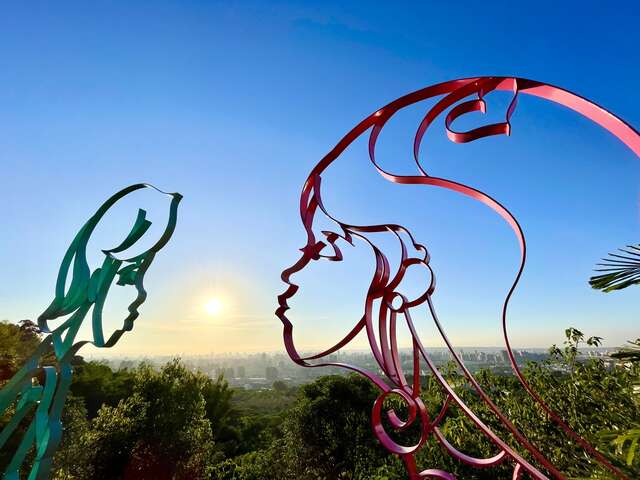 9號步道涼亭可眺望台中市景及浪漫夕陽