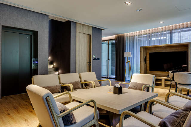 乌日璞旅总统套房照片