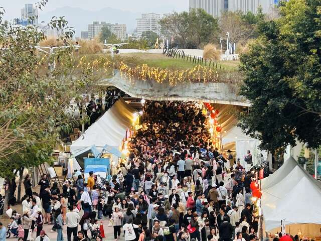 228連假中台灣燈會市集人氣滿滿