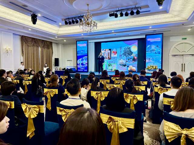 越南业者聆听台中观光简报