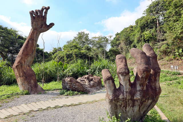 雪山坑登山步道-巨人之手