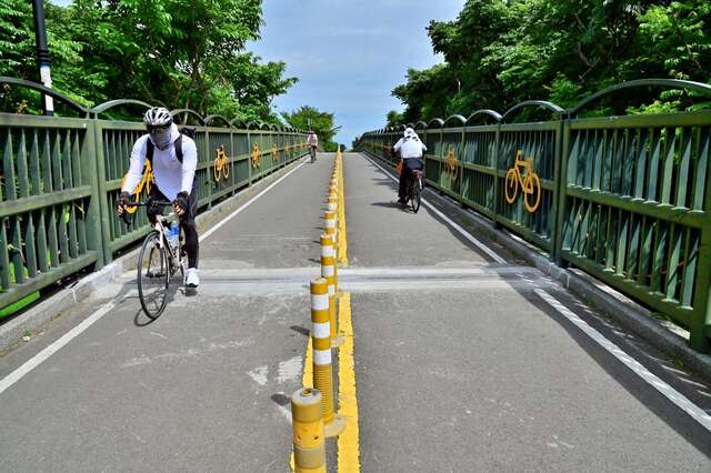 6.8K三民路橋伸縮縫改善