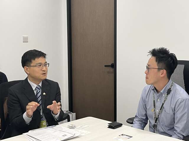 與星宇航空洽談合影