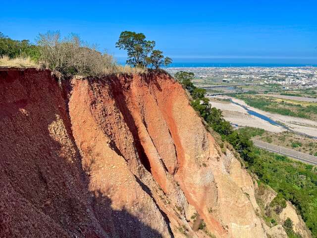 鐵砧山擁有易親近的礫岩剖面