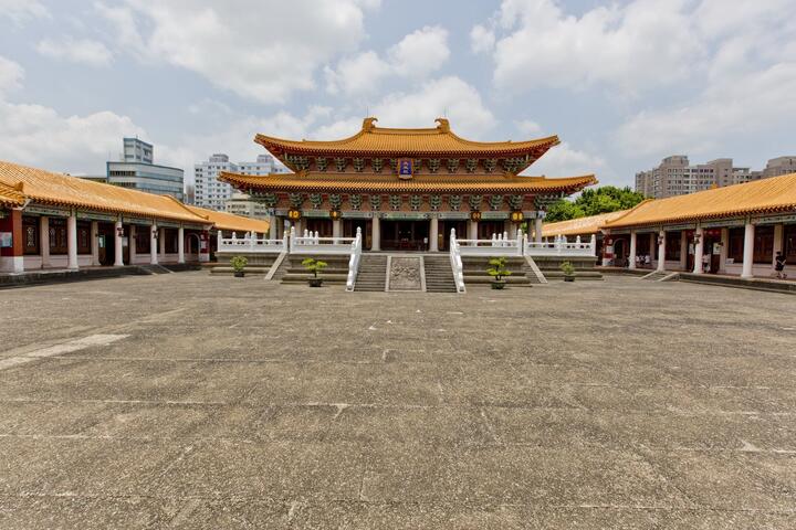 台中孔庙-大成殿前广场