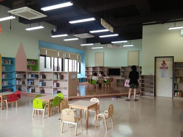 臺中市立圖書館溪西分館-兒童閱讀區