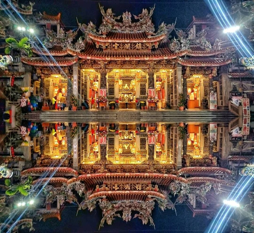 ⠀⠀⠀⠀⠀⠀⠀⠀⠀⠀⠀⠀
雨天限定！大甲鎮瀾宮的反射～
Reflection of Dajia Jenn Lann Temple
...
