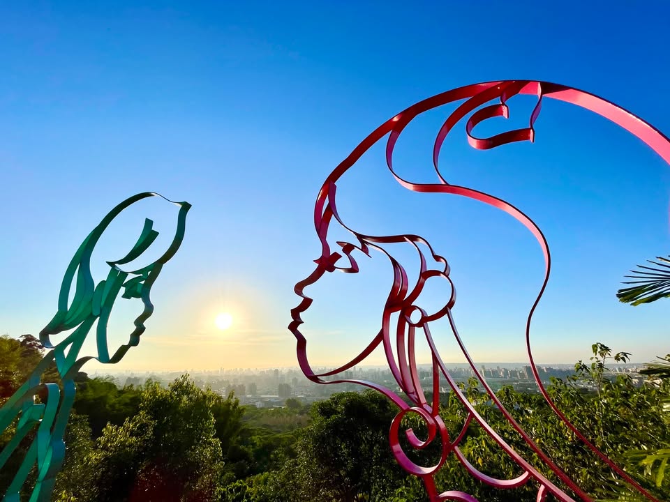 🎄 聖誕甜蜜首選！大坑步道變身「愛戀故事館」 💖