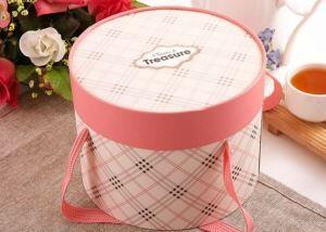 Little Hope Store (crispy roll with nougat filling)