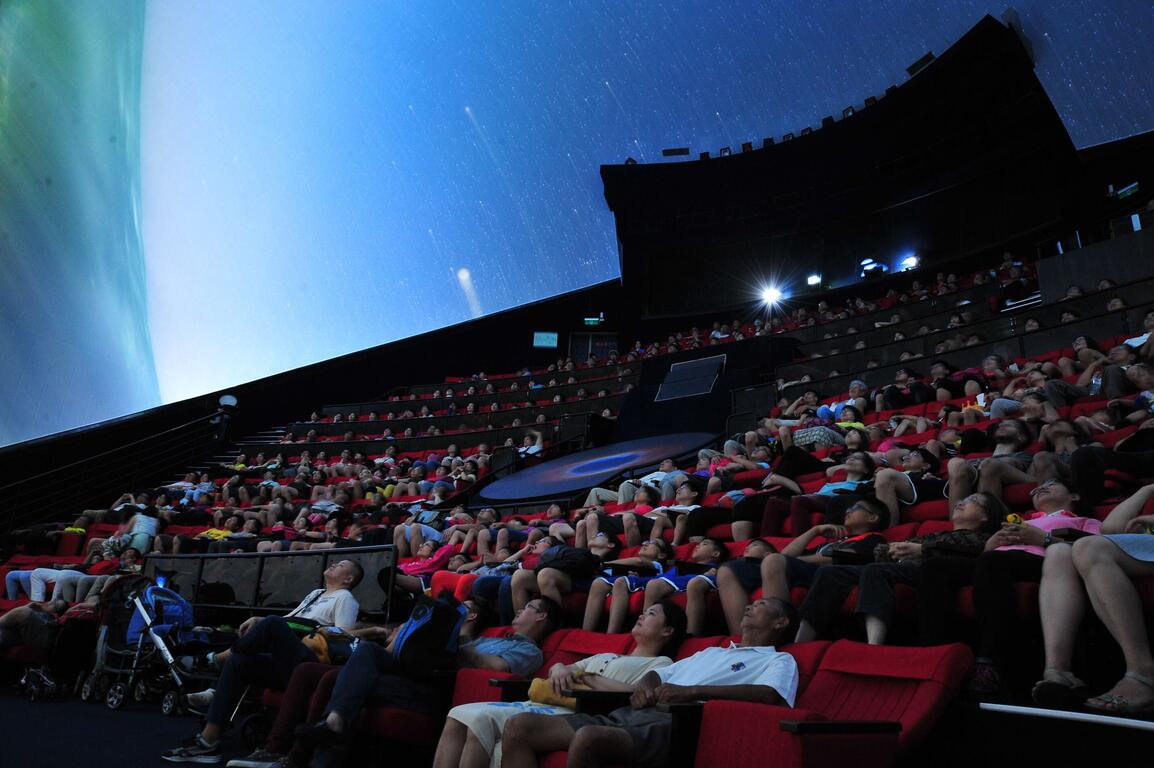 科博馆多元剧场夯 真心不骗！躲雨防晒学自然科学