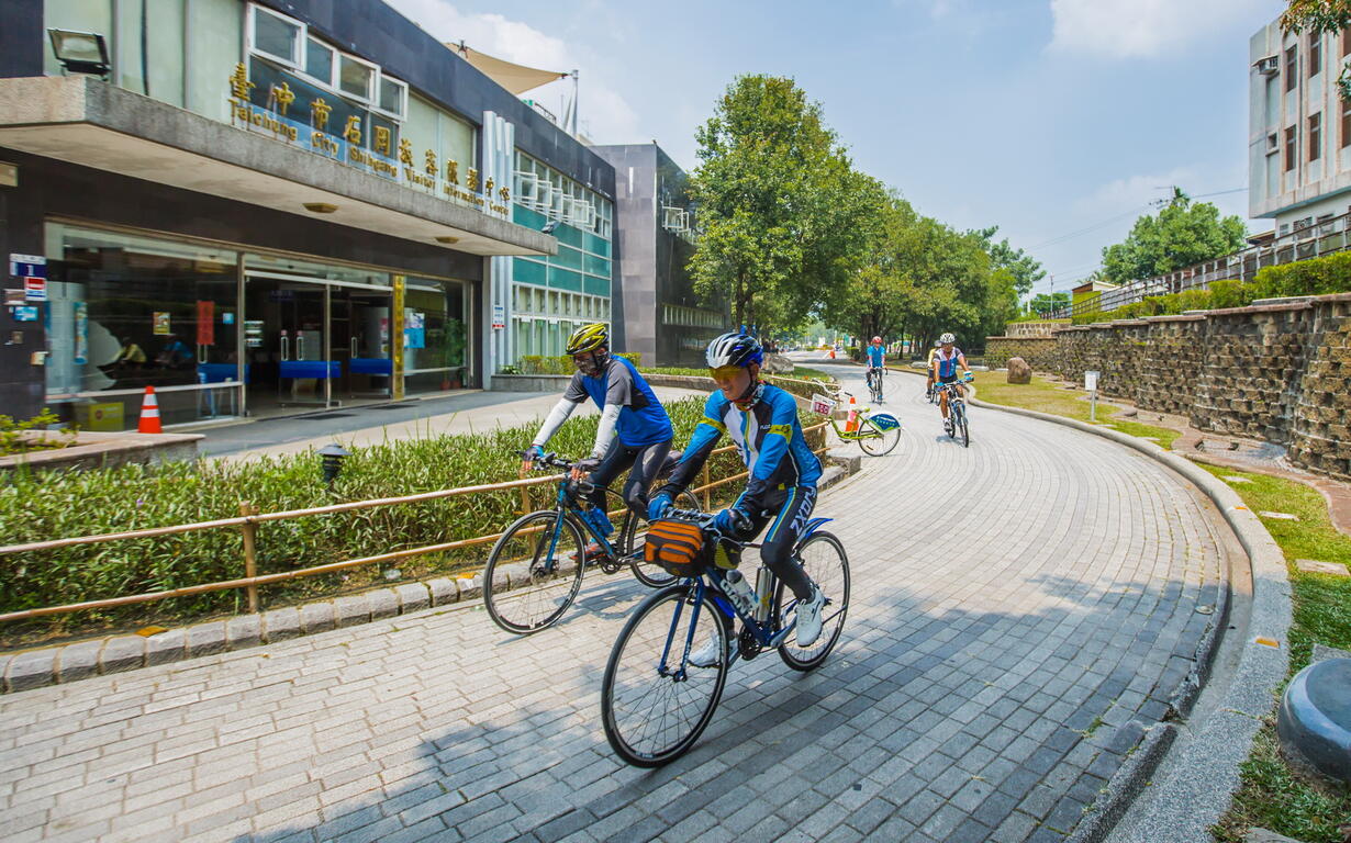 【台中石岡】騎單車遊景點，石岡山城景點一把抓